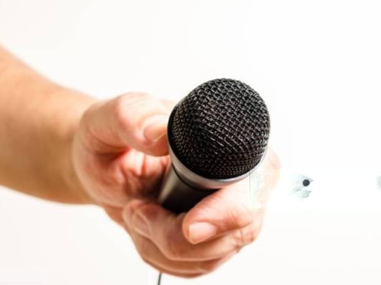 ದೂರದರ್ಶನ ಸಂದರ್ಶನ