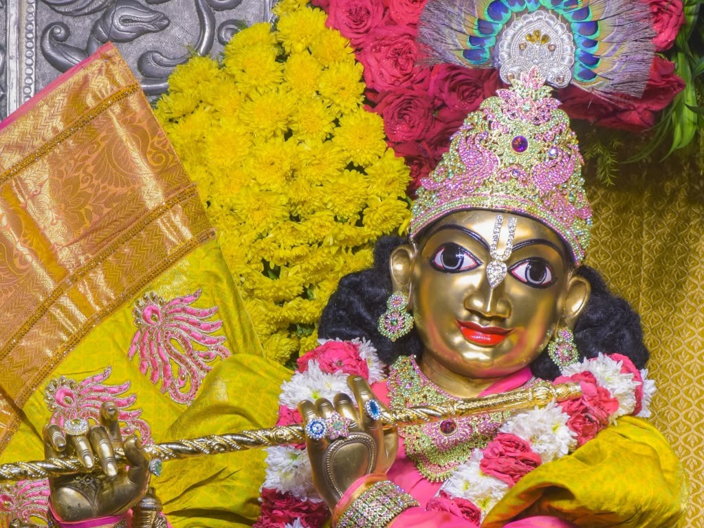 ಇಂದಿನ ದರ್ಶನ